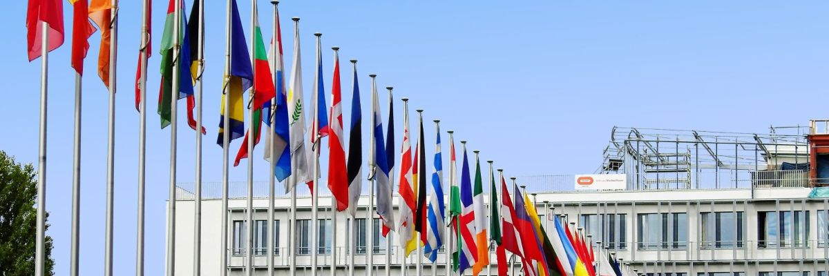 Aktuální veřejné konzultace EK: k evropským partnerstvím, ke kritickým surovinám